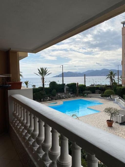 Bord De Mer, Terrasse, Tout A Pieds Cannes Exterior foto